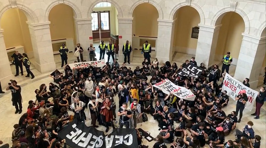 WATCH LIVE: Hundreds of protesters gather at Capitol as Israel-Hamas war rages