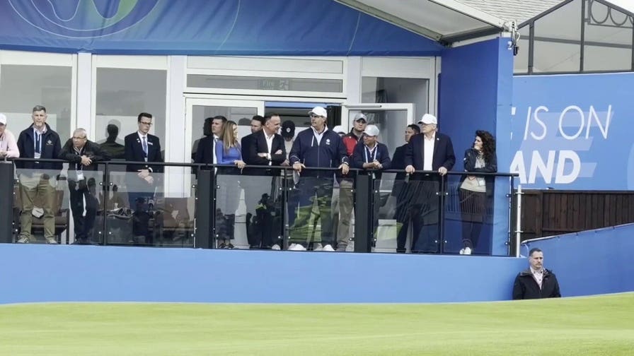 Trump visits Doonbeg during Irish Open