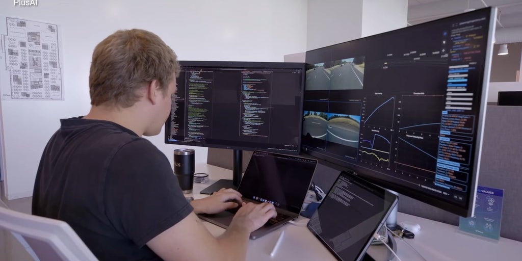 AI-powered self driving software is disrupting the trucking industry