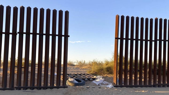 Texas official: 204 COVID-positive migrants crossed the state's border since January