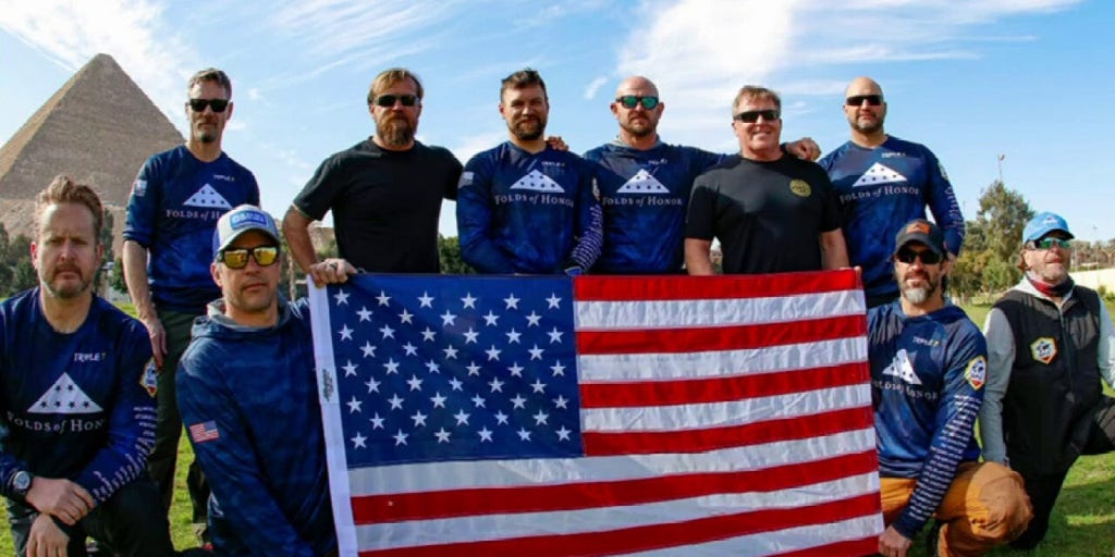 Former Special Ops soldiers skydive for the fallen in all seven continents