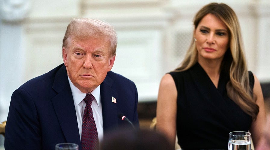  President Trump, archetypal  woman  greet king and queen of Kingdom of the Netherlands