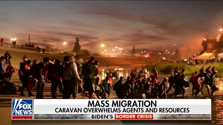 El Paso border patrol reports an average of 2,400 illegal migrant crossings per day: Bill Melugin