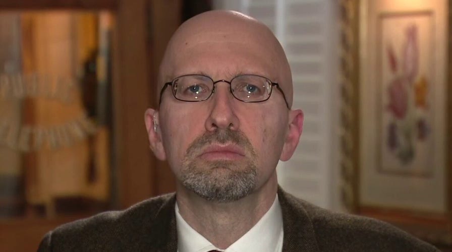 2020 Democratic candidates make final pitch to New Hampshire voters