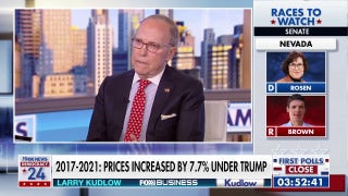 Democrats are struggling with a ‘huge drop-off’ in voter registration in swing states, Kudlow warns - Fox News
