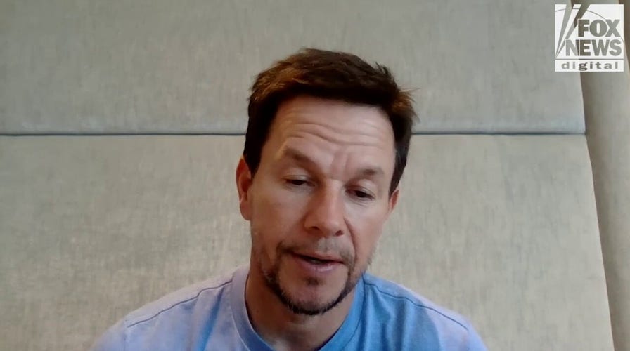Mark Wahlberg starts his day with a prayer 