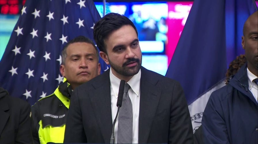 NYC mayor comments on chaotic snow throwing targeting NYPD officers