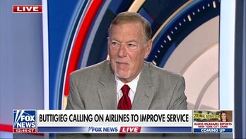 Buttigieg 'finger pointing' at airline system doesn't solve 'root problem': Aviation lawyer