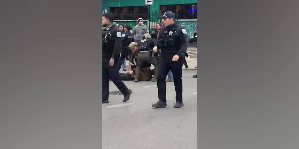 Chaos erupts in Chicago's Little Village after shots allegedly fired at federal agents