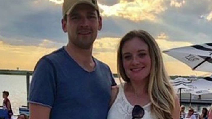 New York couple improvises wedding after COVID-19 crashes original plans, job layoff