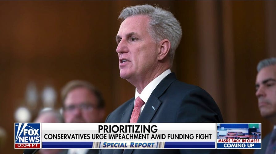  McCarthy juggles spending fight and potential impeachment