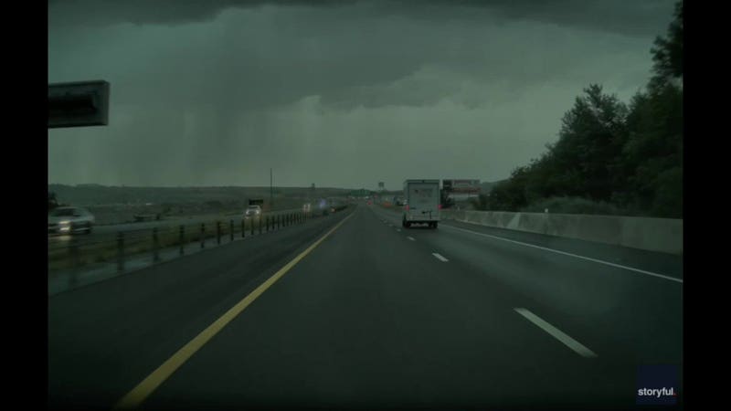 Lightning narrowly misses truck on Utah freeway