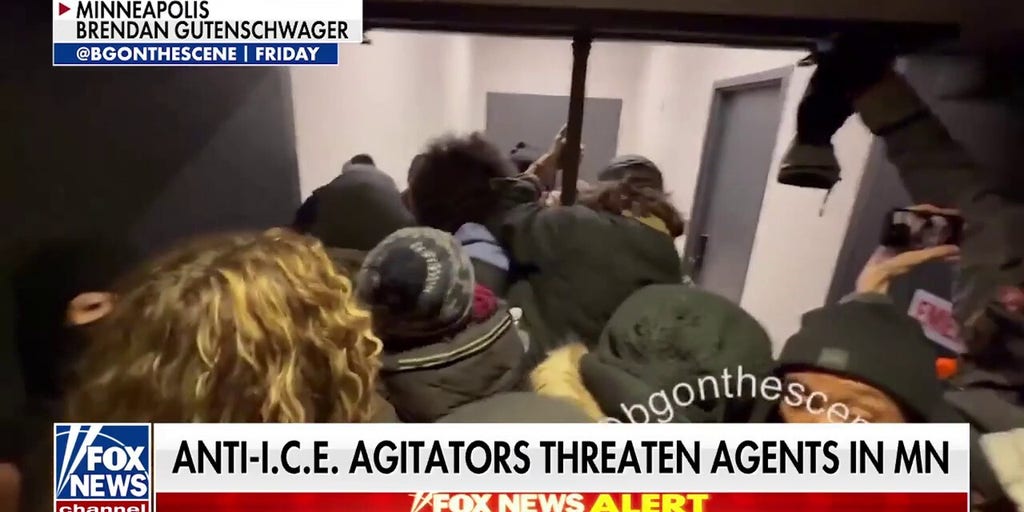 Minnesota protesters try to breach hotel where ICE agents believed to be staying
