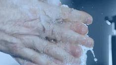 Coronavirus outbreak allegedly prompts more men to wash hands at airport bathroom, Twitter responds