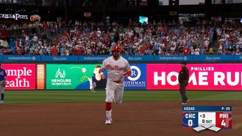 Kyle Schwarber hits second home run, extending Phillies' lead over Cubs