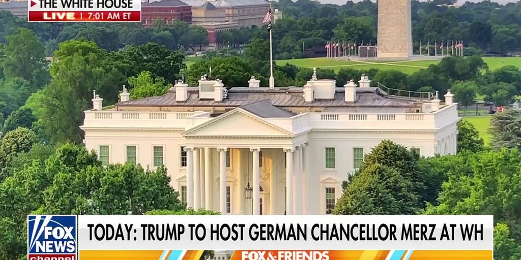 Trump set for 'unpredictable' Oval Office meeting on Ukraine, tariffs