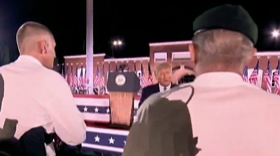 Disabled veterans stand up to greet Trump, Pence during RNC