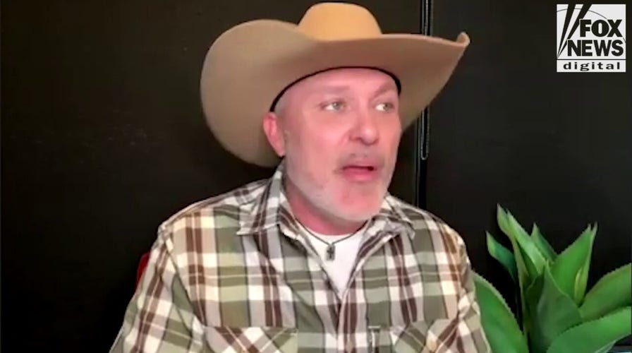 Steven McBee Sr. shares however  helium  came into interaction  with Todd Chrisley and his family