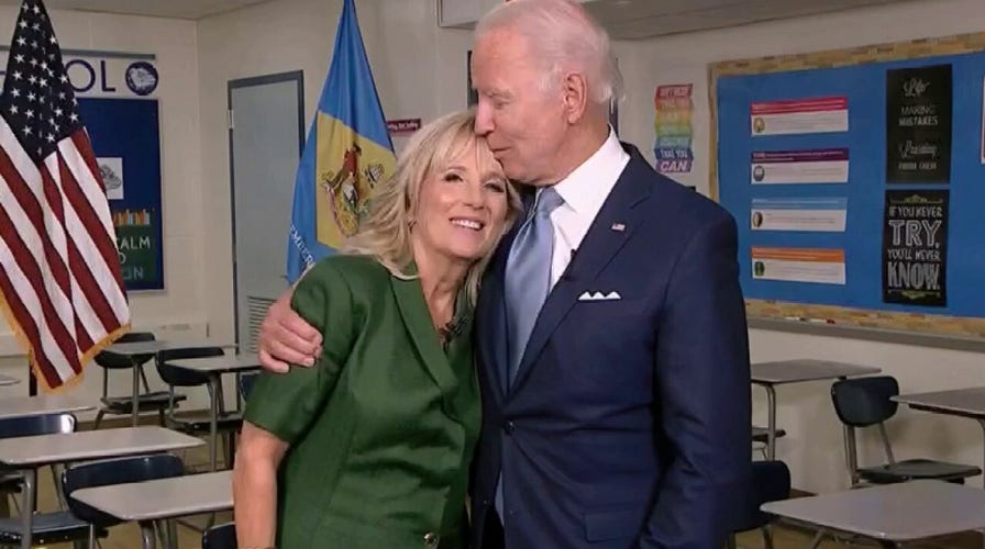 Tucker: How appetizing has the DNC been? It lost out to a variety show