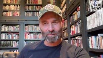 Author praises teachers for helping young readers put down their phones