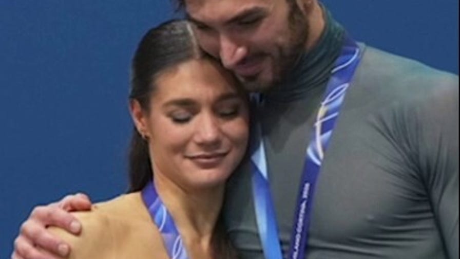 Bitter rivals clash as US women's hockey eyes Olympic gold medal in final against defending champion Canada