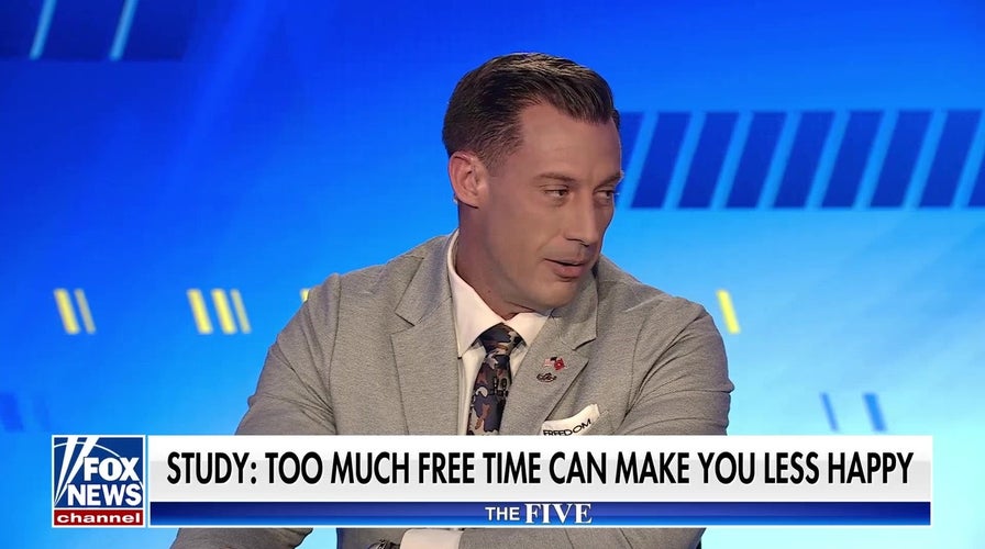 Does the amount of free time determine your happiness?