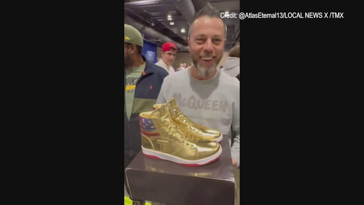 CEO wins signed Donald Trump sneakers at Sneaker Con