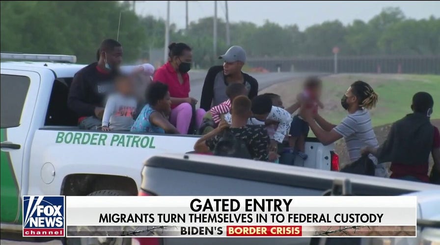 House Democrats call on Biden to rescind policy that turns away migrants at border due to COVID