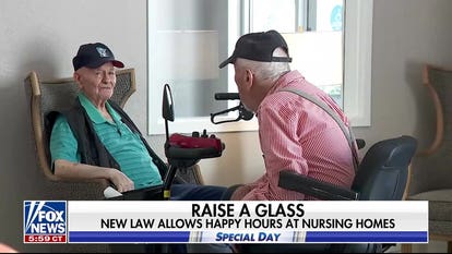 Minnesota seniors celebrate happy hour at nursing homes after liquor law change