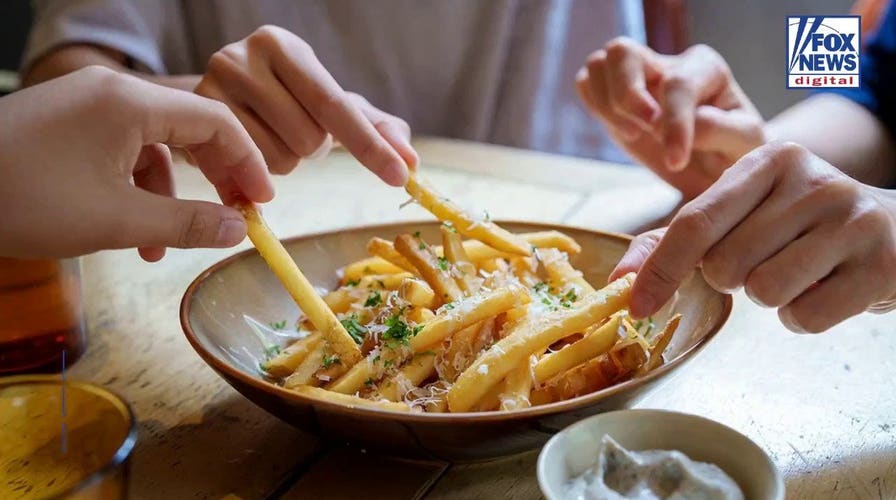 Will Arnett ignites social media debate by blasting shoestring fries