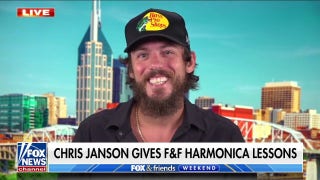 Country star Chris Janson gives 'Fox & Friends' harmonica lessons - Fox News