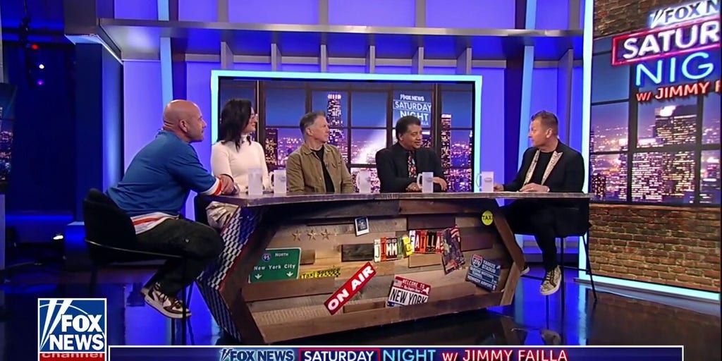 The One And Only Neil deGrasse Tyson Stops By Fox News Saturday Night