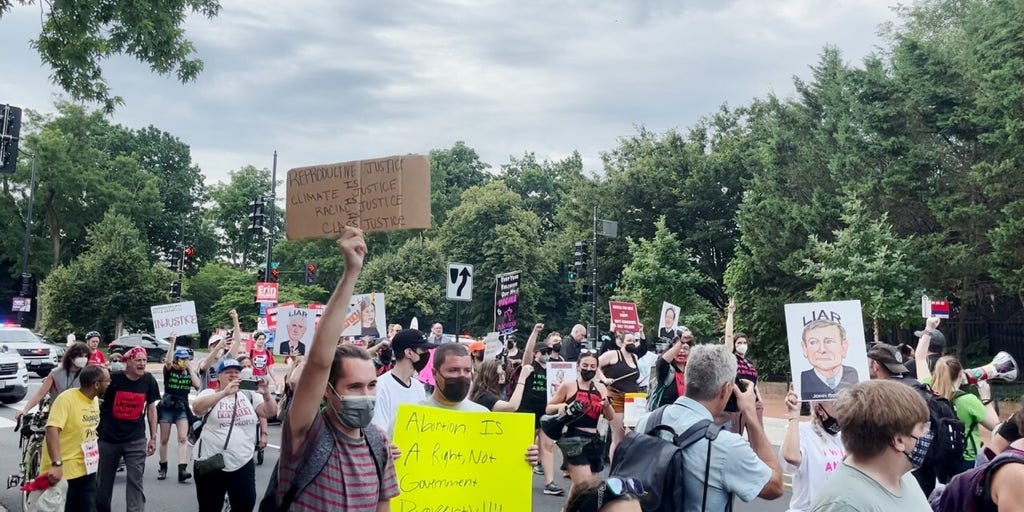 Intersections Near Supreme Court Blocked By Pro-choice Protesters As ...