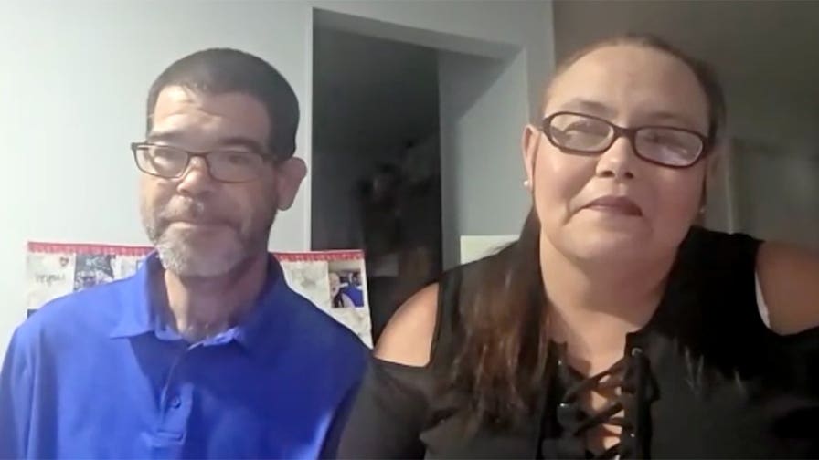Bride who married at McDonald's says she helped customer with extra sauces during wedding