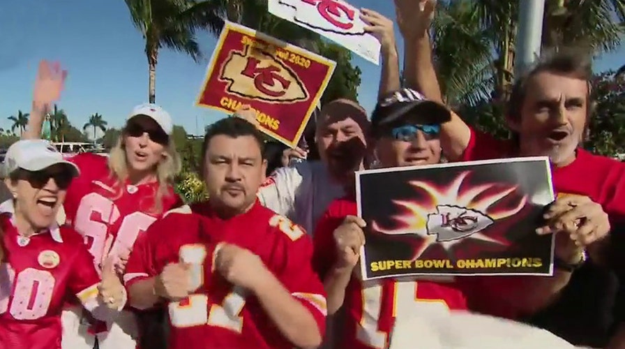 Enthusiastic fans gather outside the stadium ahead of Super Bowl LIV