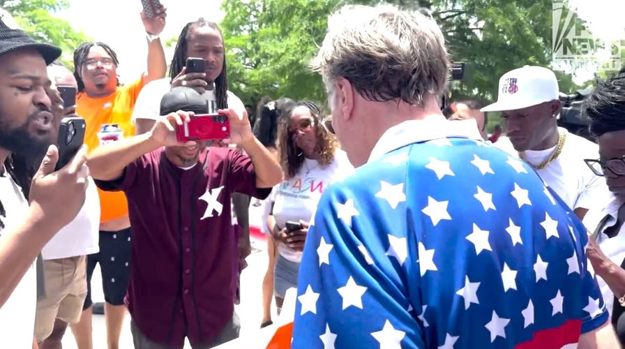 Crowds clash outside Karmelo Anthony murder trial