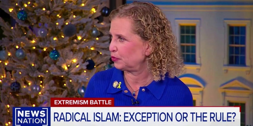 Debbie Wasserman Schultz suggests Trump a bigger threat than radical Islam