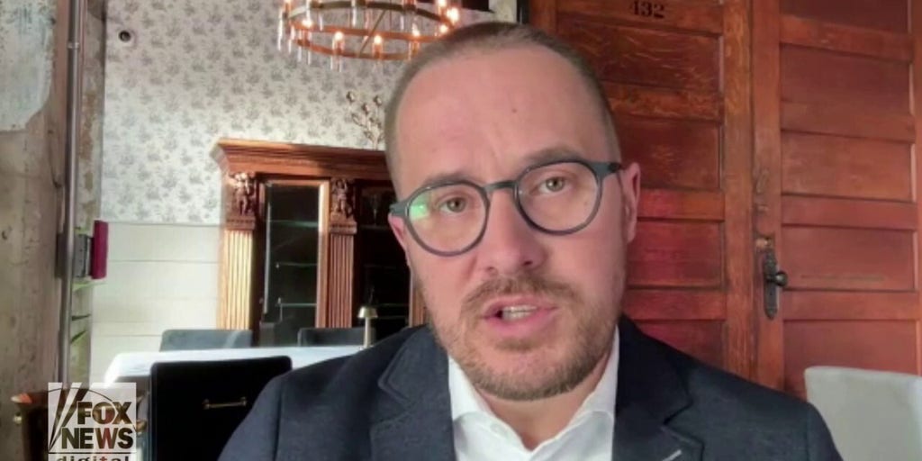Eggs and beef touched by fewer hands from farm to restaurant, says owner