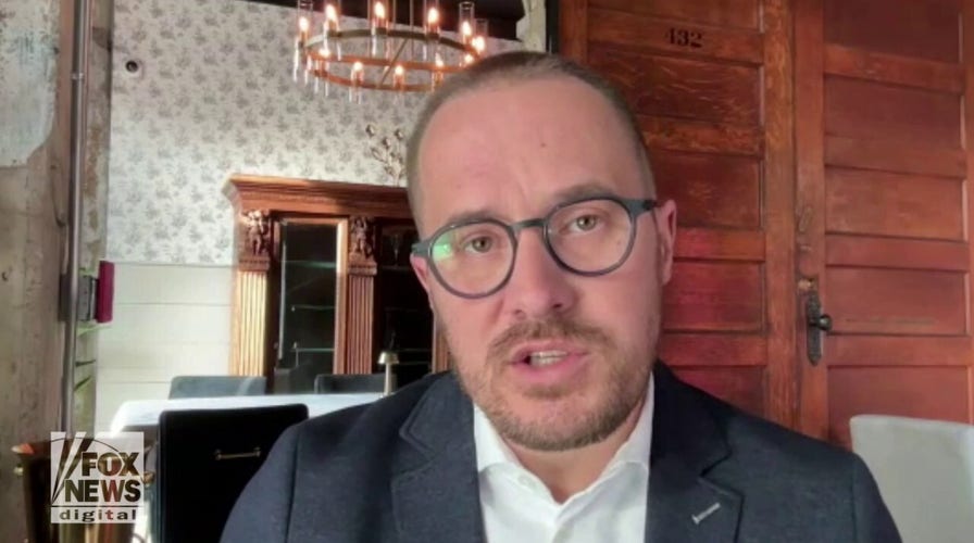 Eggs and beef touched by fewer hands from farm to restaurant, says owner