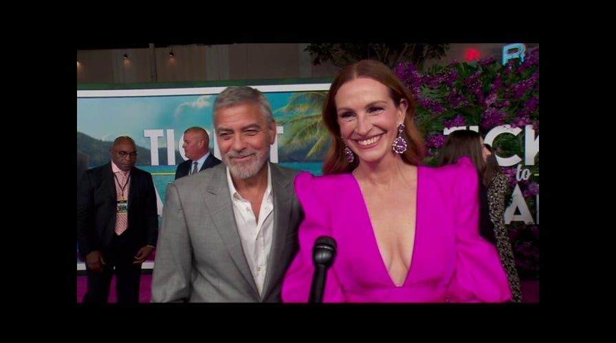 Julia Roberts on 'Ticket to Paradise' With George Clooney