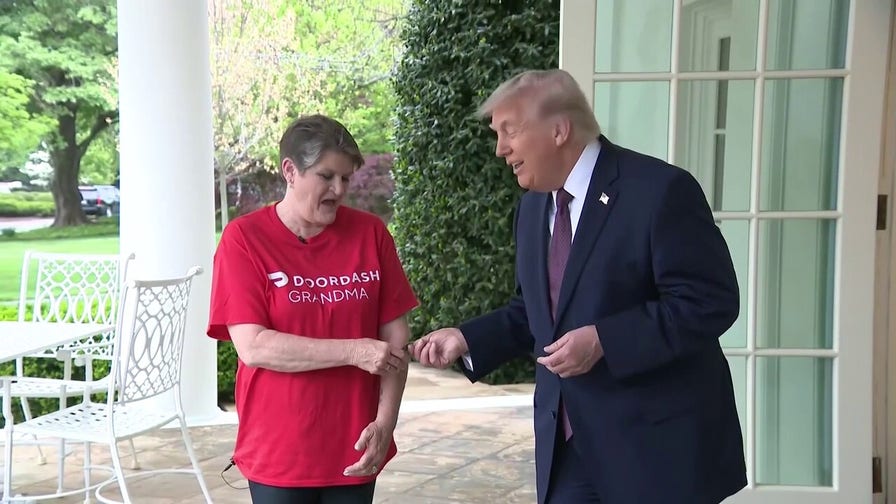 President Trump gets McDonalds DoorDashed to the Oval Office