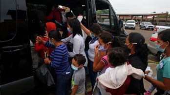Over 800 unaccompanied migrant kids apprehended at the border in a single day as numbers surge