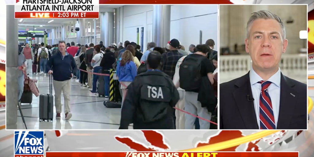 Republican senator urges Democrats to 'hear from their constituents'