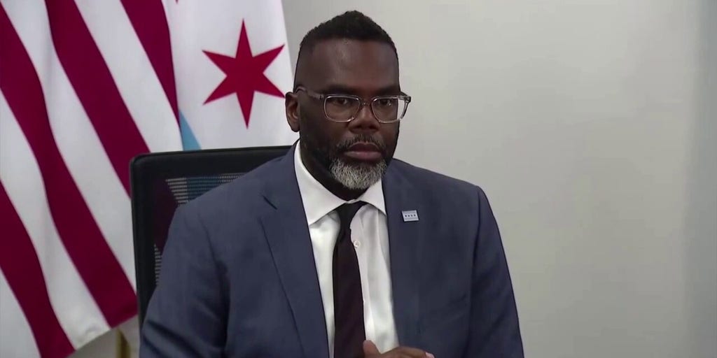 Chicago Mayor Vows Police Won’t Cooperate With ICE