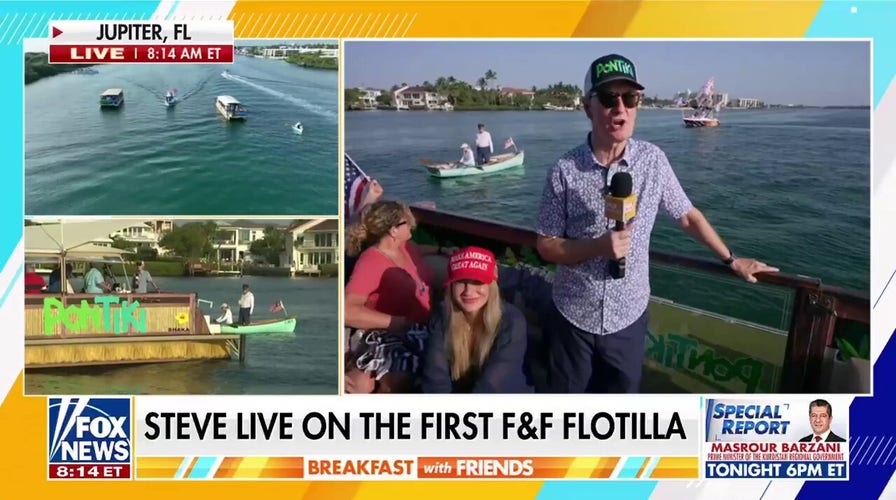 Ó£ÌÒÊÓÆµ' Steve Doocy has breakfast with friends on the water