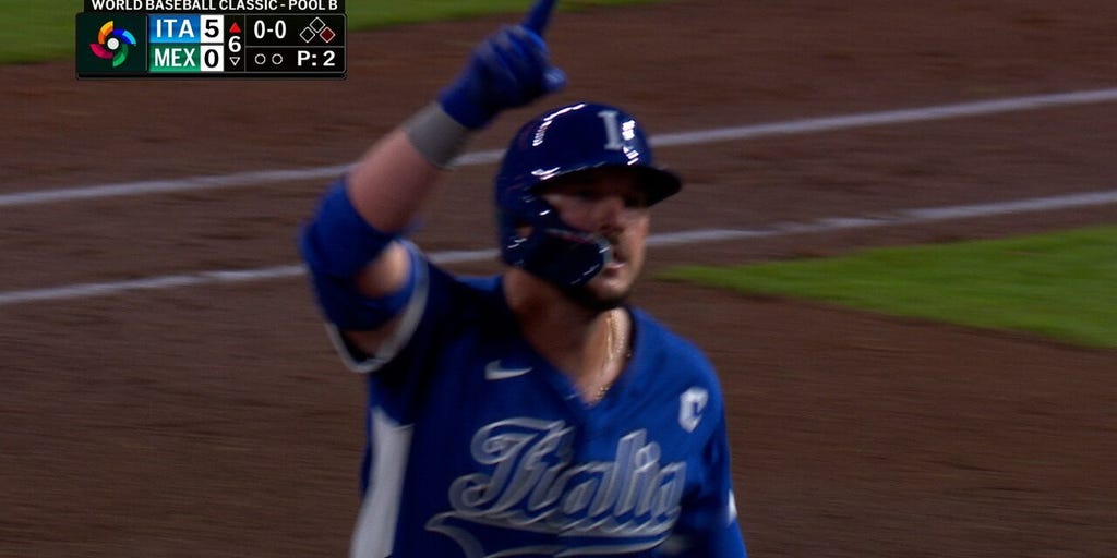 Vinnie Pasquantino hits second solo home run, extending Italy's lead over Mexico
