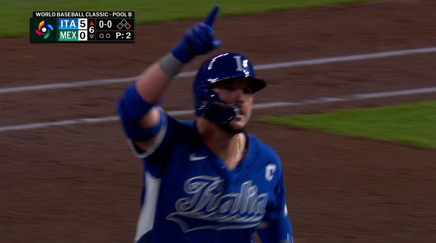 Vinnie Pasquantino hits 2nd  solo location  run, extending Italy's pb  implicit    Mexico