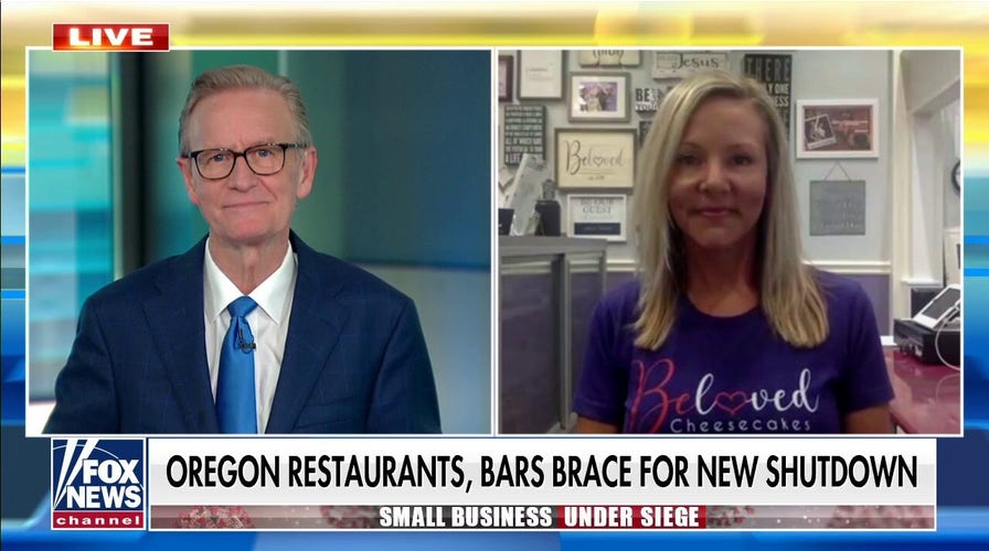 Oregon small business owner accuses gov of violating constitutional rights as Costco stays open