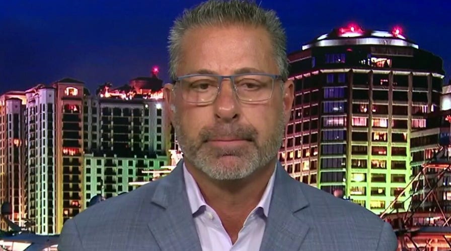 Former FBI special agent: Jim Comey left a stench behind