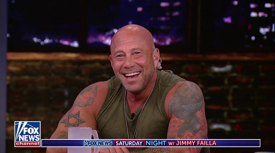 Aaron Berg Stops By 'Fox News Saturday Night' To Discuss Sydney Sweeney's New Product 